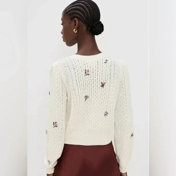 Floral Embroidered Cream Sweater - Picture 5 of 16